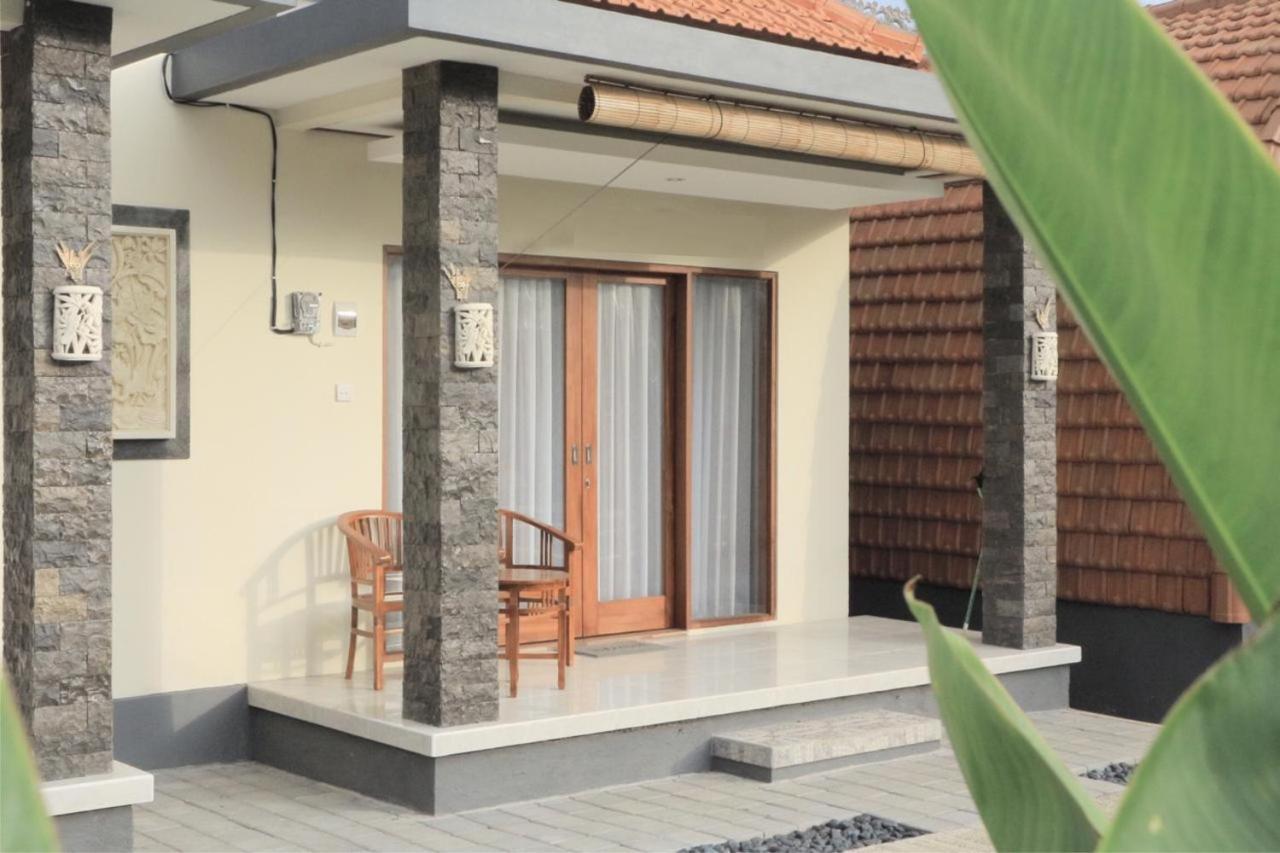 Mailaku House Hotel Kerobokan  Ngoại thất bức ảnh